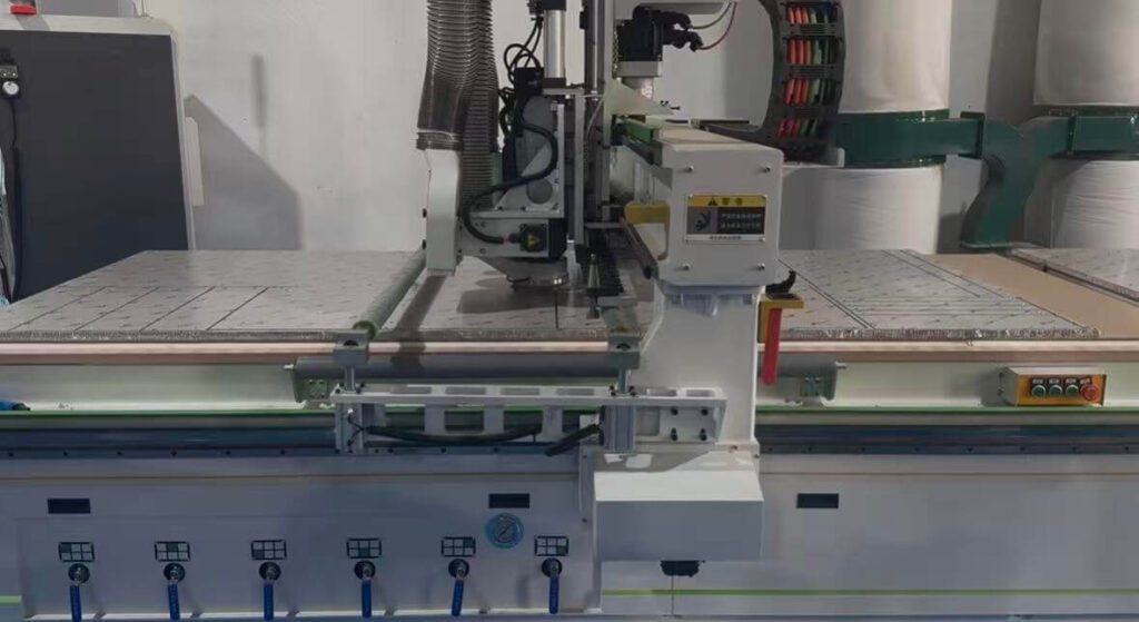 carbide blade for cutting aluminum honeycomb panels