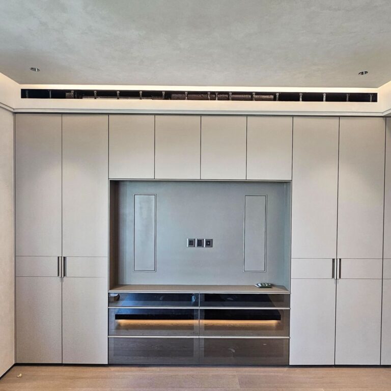 Aluminum Honeycomb Leather Panels vs Traditional Wood Panels: Which Is Better for Luxury Interiors? - luxury leather interior wardrobe system