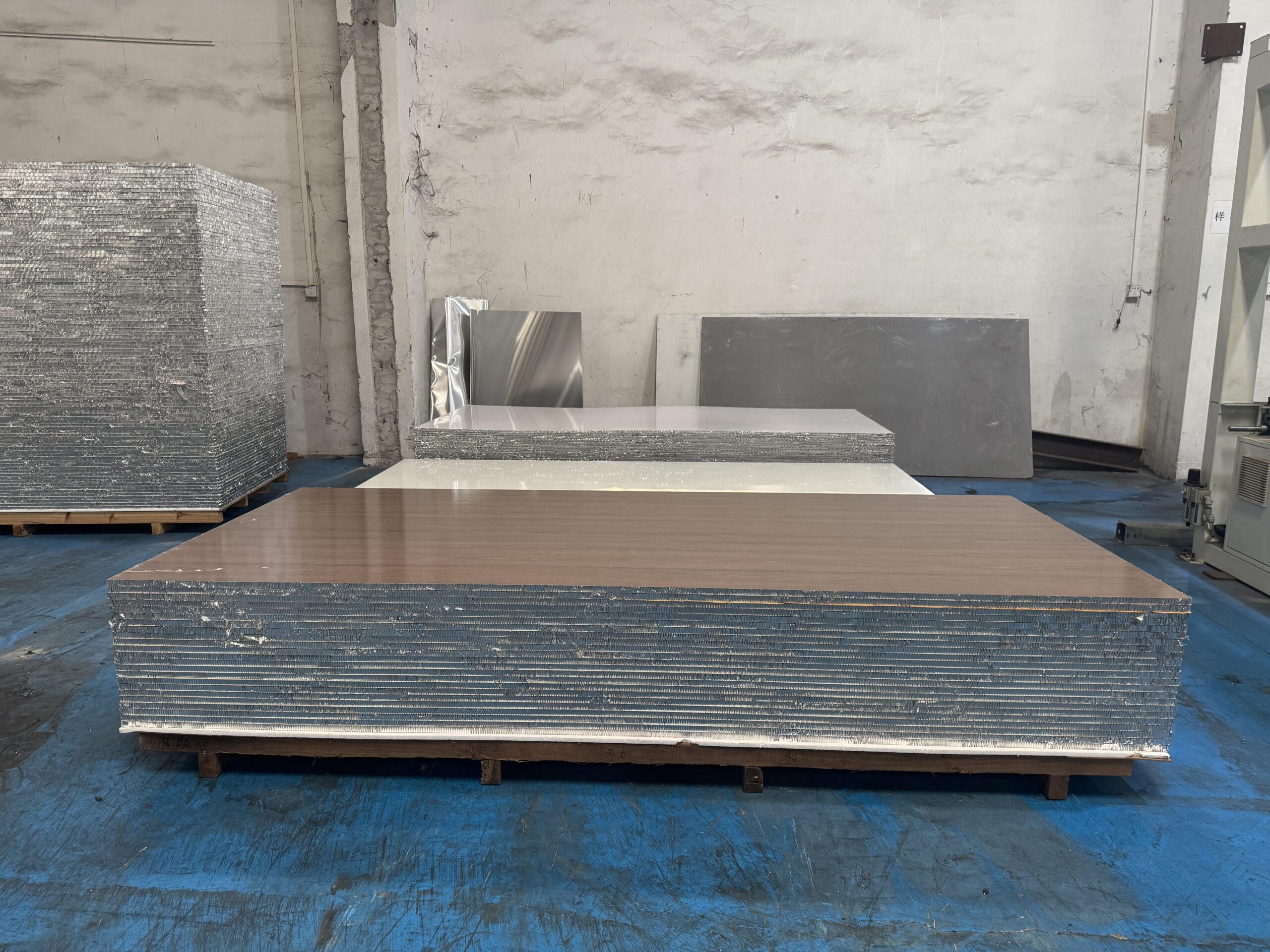 Aluminum honeycomb panel sizes and custom dimensions