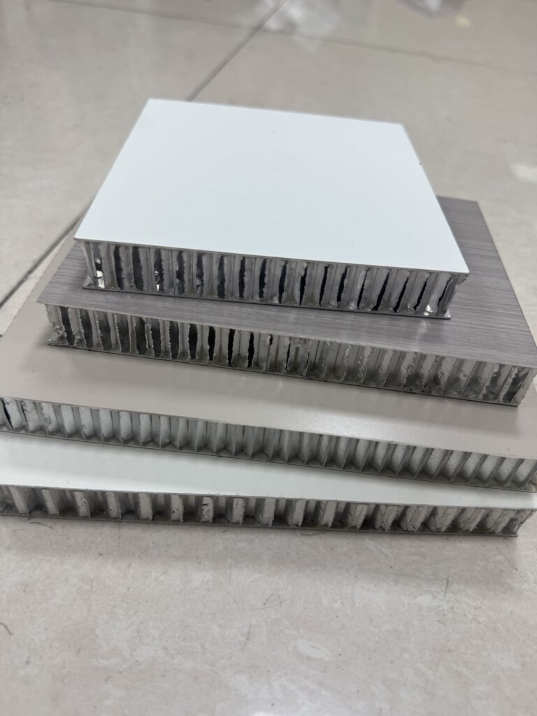 Aluminum and stainless steel honeycomb panel comparison